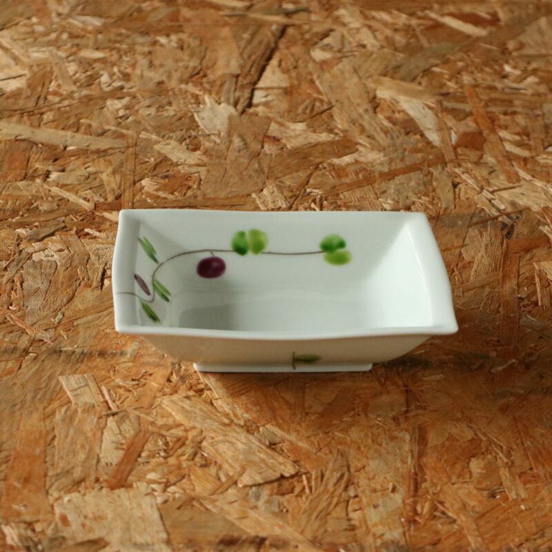 |角取り皿（オリーブ）|陶磁器のセレクトショップ Oneclay