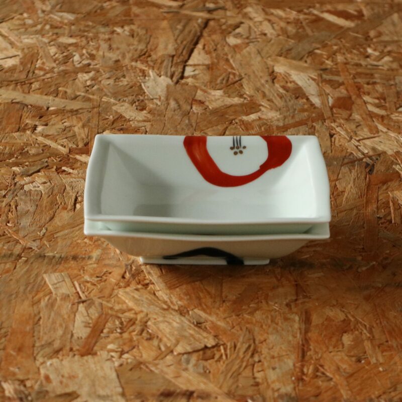 |角取り皿（一輪花）|陶磁器のセレクトショップ Oneclay