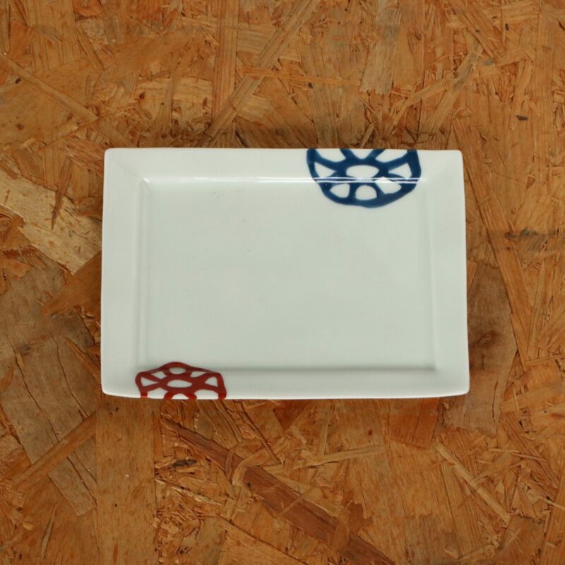 普段使いの長方形の小皿|長角トレー 小（レンコン）|陶磁器のセレクトショップ Oneclay